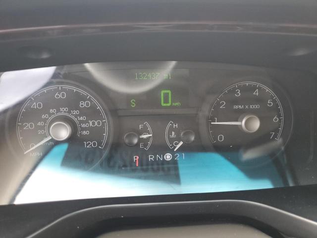 1L1FM88W76Y637917 - 2006 LINCOLN TOWN CAR EXECUTIVE Silber Foto 9