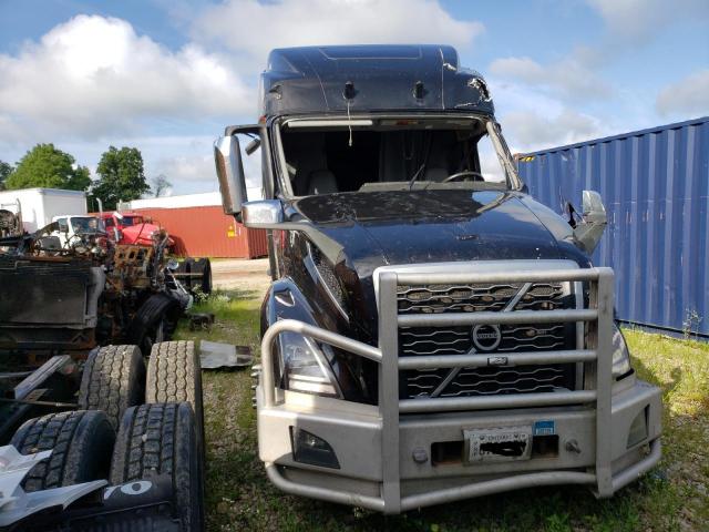 4V4NC9EH0LN218807 - 2020 VOLVO VN VNL BLUE photo 1