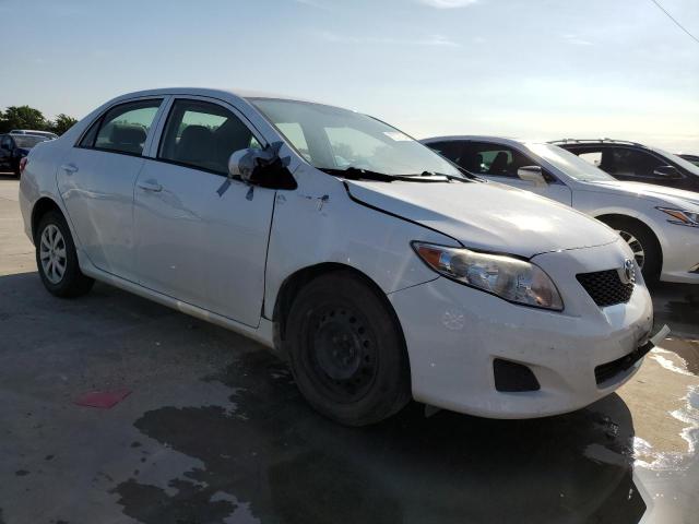 1NXBU4EE2AZ245381 - 2010 TOYOTA COROLLA BASE WHITE photo 4