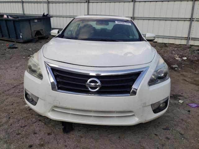 1N4AL3AP1DN421331 - 2013 NISSAN ALTIMA 2.5 WHITE photo 5