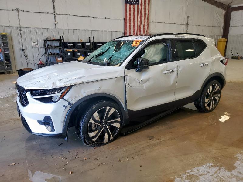 2025 VOLVO XC40 PLUS, null