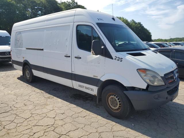 WD3PE8CC0D5767368 - 2013 MERCEDES-BENZ SPRINTER 2500 WHITE photo 4