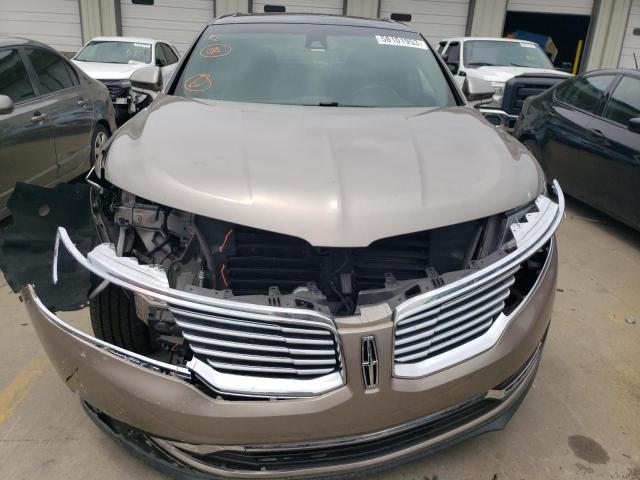 2LMPJ8LR7JBL38791 - 2018 LINCOLN MKX RESERVE TAN photo 5