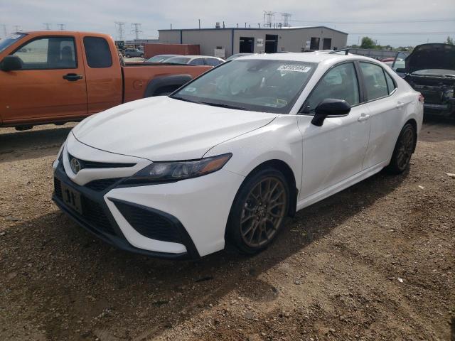 4T1T11BK8PU080581 - 2023 TOYOTA CAMRY SE NIGHT SHADE WHITE photo 1