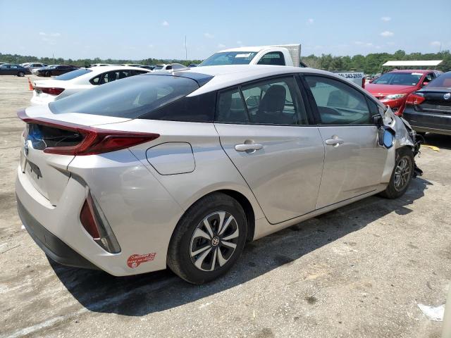 JTDKARFP6J3097039 - 2018 TOYOTA PRIUS PRIM 奶油色 照片 3
