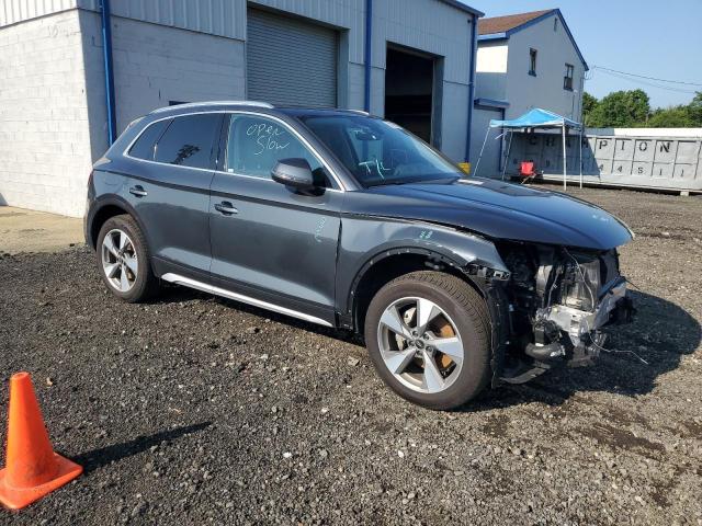 WA1ABAFY4N2115241 - 2022 AUDI Q5 PREMIUM 40 BLACK photo 4