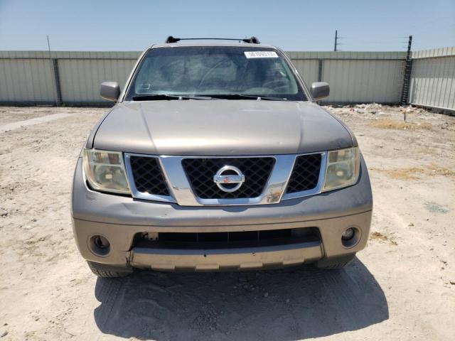5N1AR18W65C720512 - 2005 NISSAN PATHFINDER LE ოქროსფერი ფოტო 5