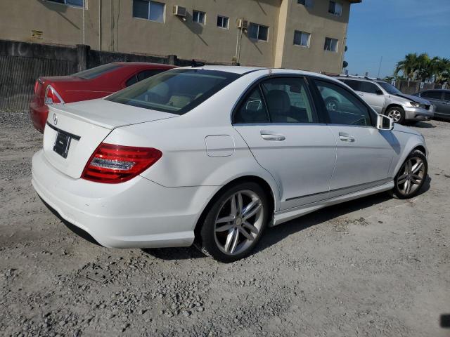 WDDGF4HB6EA946962 - 2014 MERCEDES-BENZ C 250 WHITE photo 3