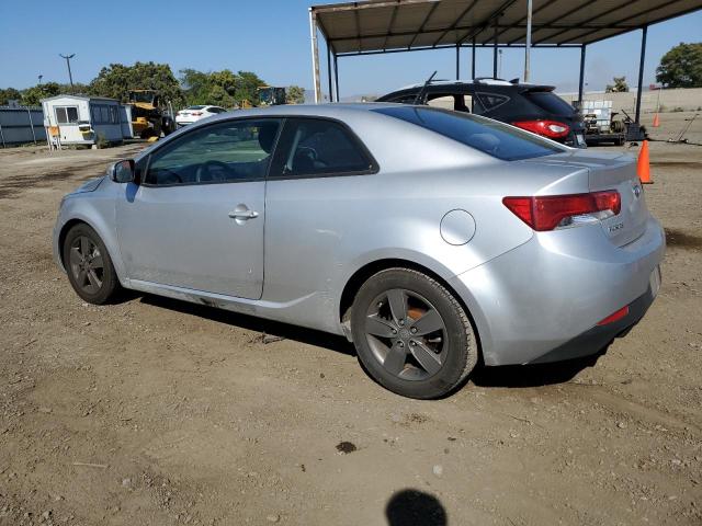 KNAFU6A2XA5300552 - 2010 KIA FORTE EX SILVER photo 2