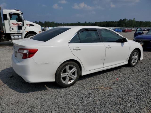 4T1BF1FK0DU646574 - 2013 TOYOTA CAMRY L WHITE photo 3