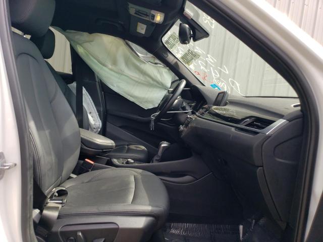 WBXHT3C39J5L33774 - 2018 BMW X1 XDRIVE28I WHITE photo 7