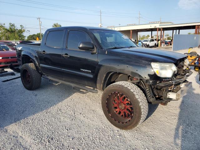 5TFJU4GN3EX054425 - 2014 TOYOTA TACOMA DOUBLE CAB PRERUNNER BLACK photo 4