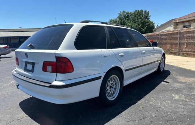 WBADP6349YBV64158 - 2000 BMW 528 IT AUTOMATIC WHITE photo 4