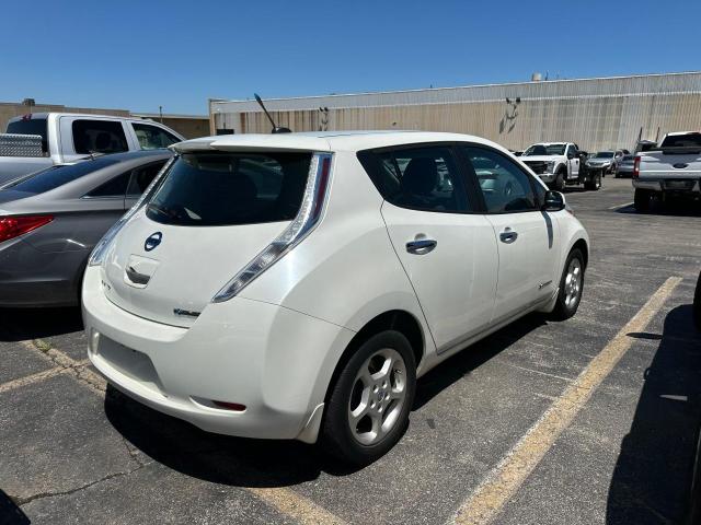 1N4AZ0CP9EC337023 - 2014 NISSAN LEAF S WHITE photo 4