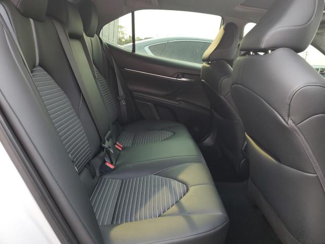 4T1S11AK8RU218295 - 2024 TOYOTA CAMRY SE NIGHT SHADE WHITE photo 10