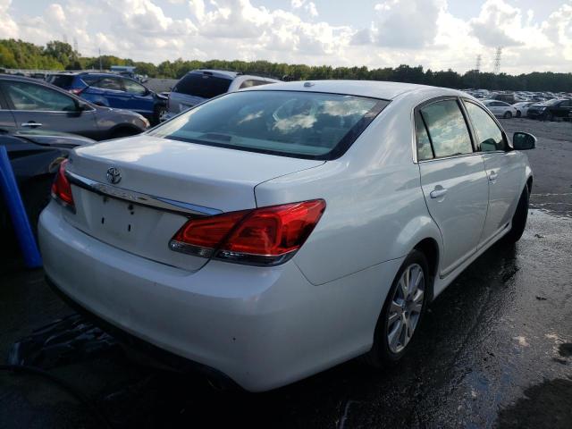 4T1BK3DB8BU382138 - 2011 TOYOTA AVALON BASE WHITE photo 4