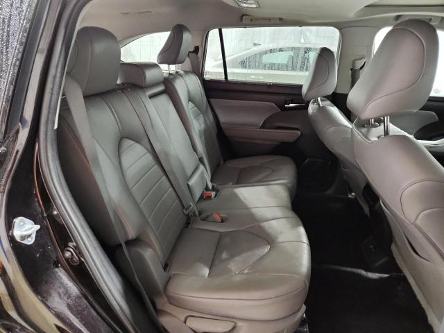 5TDGZRBH8MS104623 - 2021 TOYOTA HIGHLANDER XLE შავი ფოტო 11