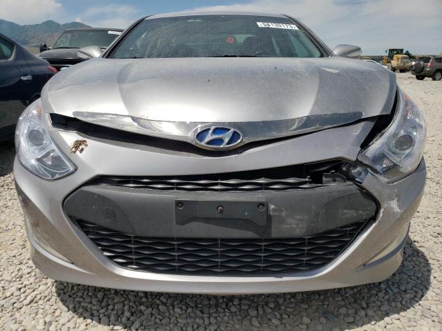 KMHEC4A46DA101061 - 2013 HYUNDAI SONATA HYBRID SILVER photo 5