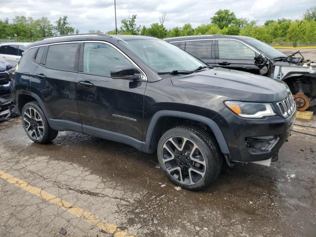 3C4NJDCB0JT101048 - 2018 JEEP COMPASS LIMITED أسود صورة 4