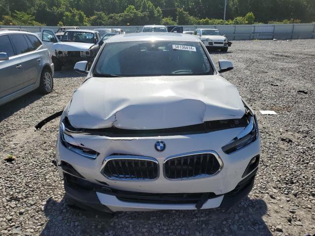 WBXYJ5C35JEF78009 - 2018 BMW X2 XDRIVE28I WHITE photo 5