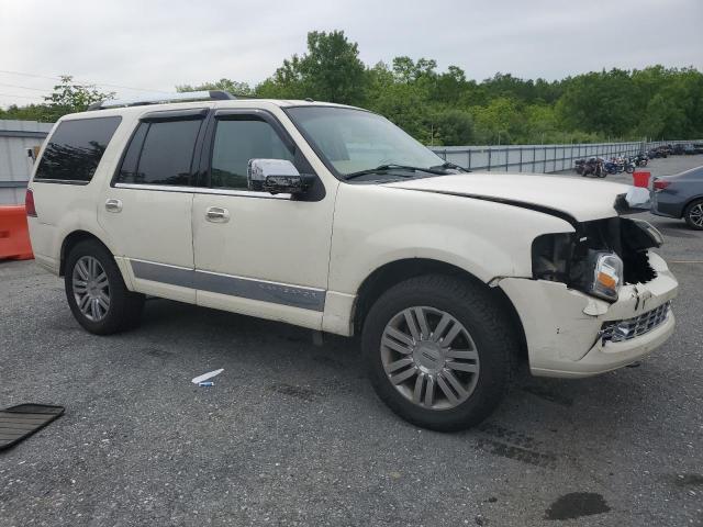 5LMFU28528LJ17107 - 2008 LINCOLN NAVIGATOR CREAM photo 4