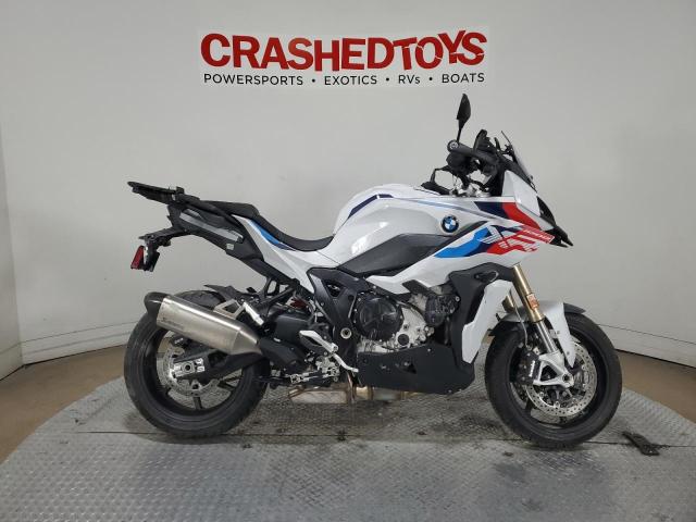 WB10E4303N6G17529 - 2022 BMW S 1000 XR WHITE photo 1