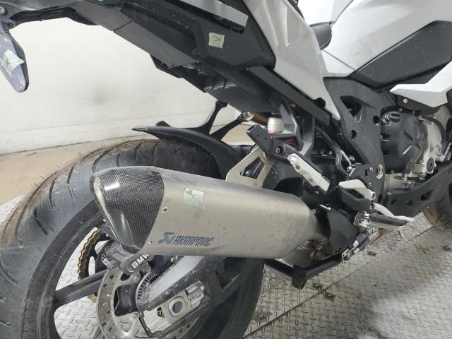 WB10E4303N6G17529 - 2022 BMW S 1000 XR WHITE photo 12