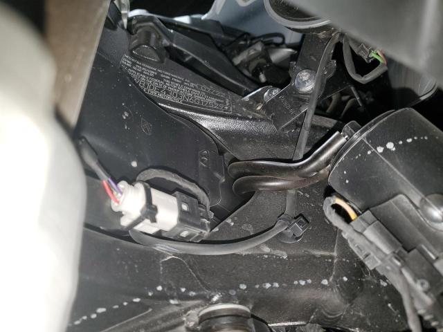 WB10E4303N6G17529 - 2022 BMW S 1000 XR WHITE photo 13