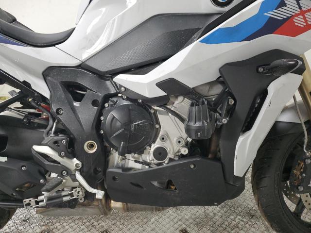 WB10E4303N6G17529 - 2022 BMW S 1000 XR WHITE photo 5