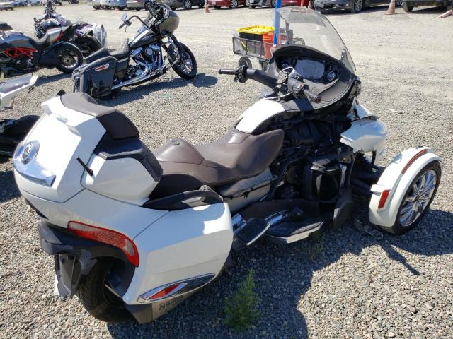 2BXNBBC18DV000475 - 2013 CAN-AM SPYDER ROA RT WHITE photo 4