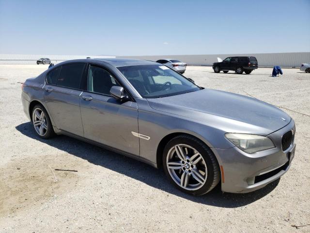 WBAKA835X9CY35415 - 2009 BMW 750 I GRAY photo 4