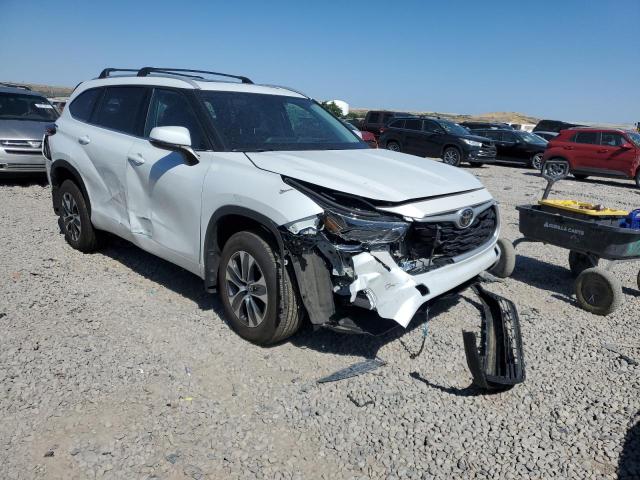 5TDHZRBH9NS591711 - 2022 TOYOTA HIGHLANDER XLE Սպիտակ լուսանկար 4