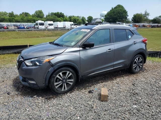 3N1CP5CU5KL471879 - 2019 NISSAN KICKS S GRAY photo 1