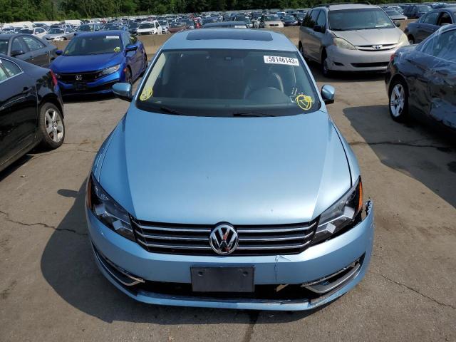 1VWCN7A34DC060722 - 2013 VOLKSWAGEN PASSAT SEL BLUE photo 5