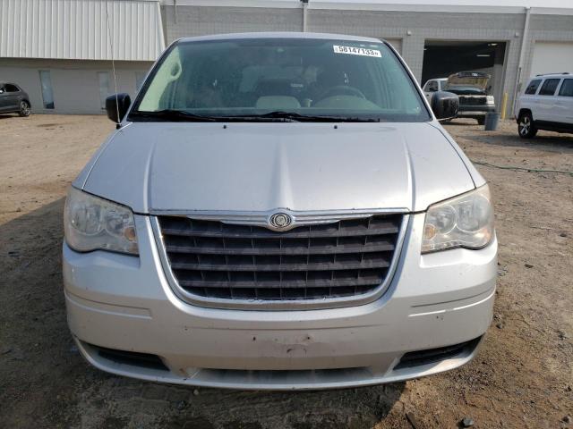 2A8HR44H78R748271 - 2008 CHRYSLER TOWN & COU LX SILVER photo 5