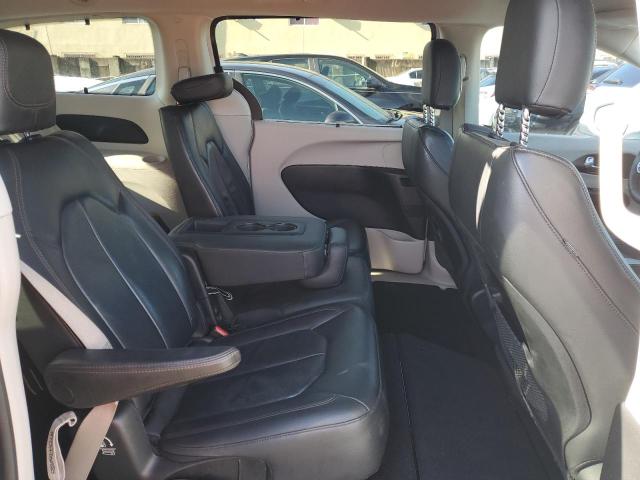 2C4RC1BG2HR703437 - 2017 CHRYSLER PACIFICA TOURING L WHITE photo 11