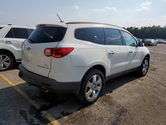 1GNKRLED5CJ258211 - 2012 CHEVROLET TRAVERSE LTZ WHITE photo 3