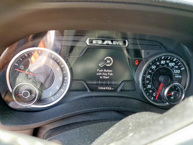 3C6UR5FJ6KG714564 - 2019 RAM 2500 LARAMIE Silber Foto 9