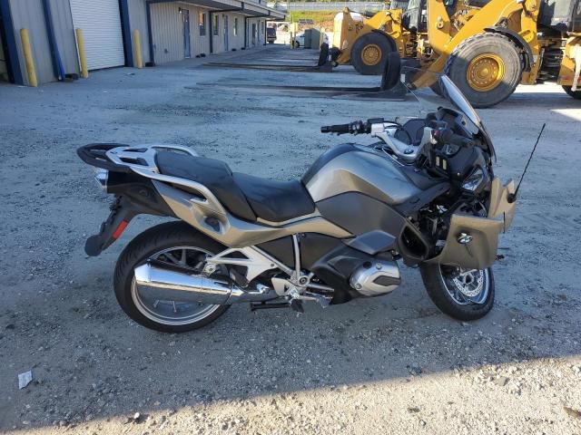 WB10A1304GZ194887 - 2016 BMW R1200 RT SILVER photo 1