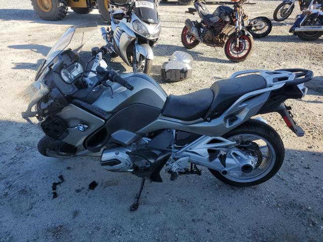 WB10A1304GZ194887 - 2016 BMW R1200 RT SILVER photo 3