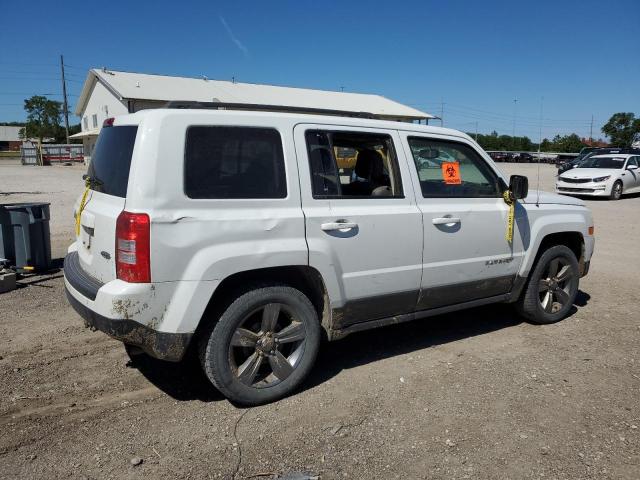 1C4NJPFA9FD350255 - 2015 JEEP PATRIOT LATITUDE WHITE photo 3