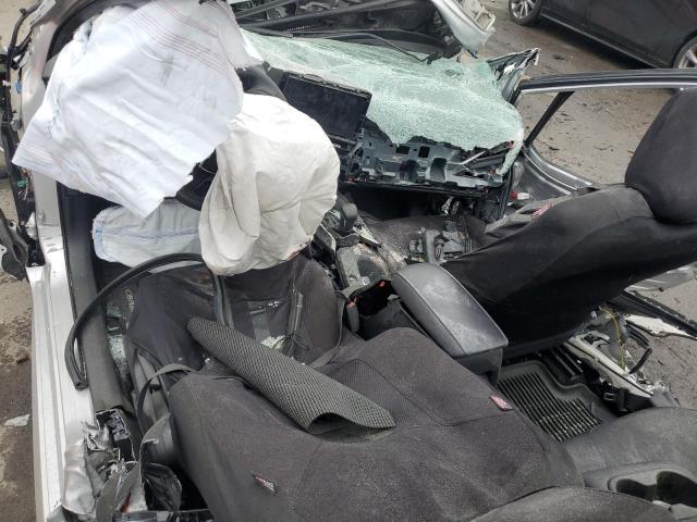 JTND4MBE9P3202085 - 2023 TOYOTA COROLLA SE 银色 照片 8