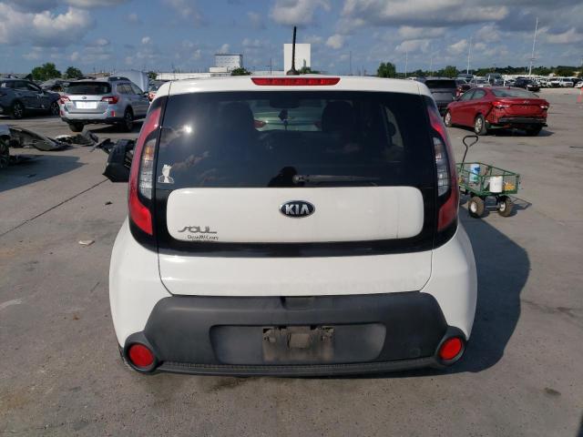 KNDJN2A20F7163751 - 2015 KIA SOUL WHITE photo 6