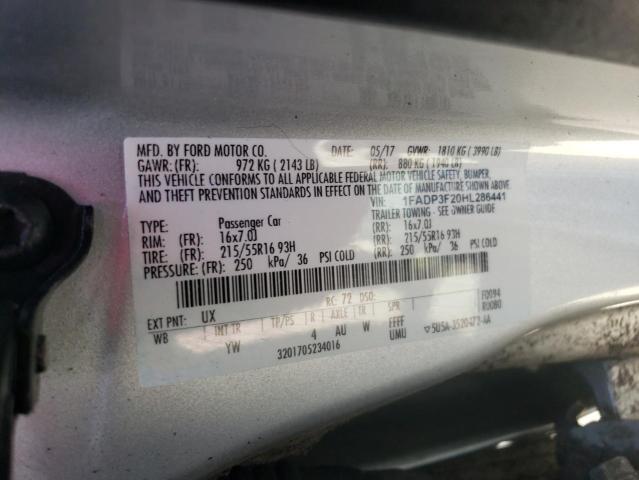 1FADP3F20HL286441 - 2017 FORD FOCUS SE SILVER photo 12