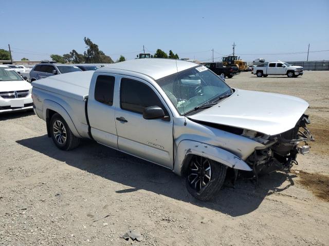 5TETU62N48Z511641 - 2008 TOYOTA TACOMA PRERUNNER ACCESS CAB SILVER photo 4
