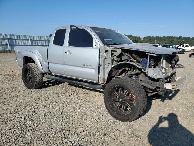 5TETU62N26Z185643 - 2006 TOYOTA TACOMA PRERUNNER ACCESS CAB SILVER photo 4