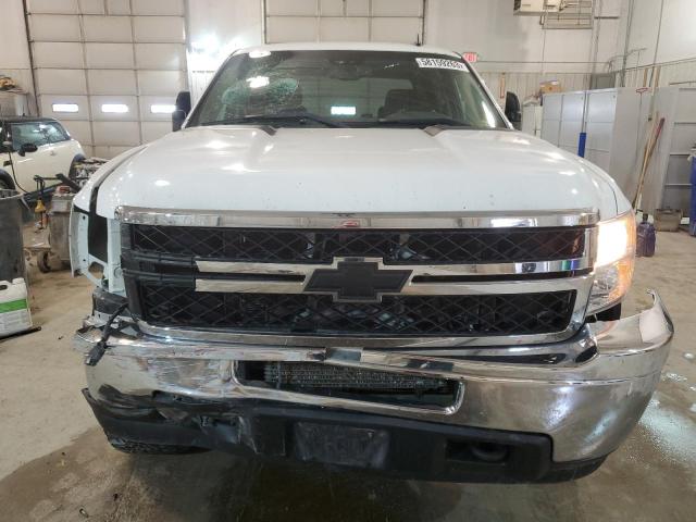 1GC1KXCG1BF101208 - 2011 CHEVROLET SILVERADO K2500 HEAVY DUTY LT WHITE photo 5