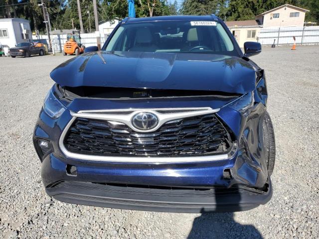 5TDGZRAHXMS048878 - 2021 TOYOTA HIGHLANDER XLE BLUE photo 5