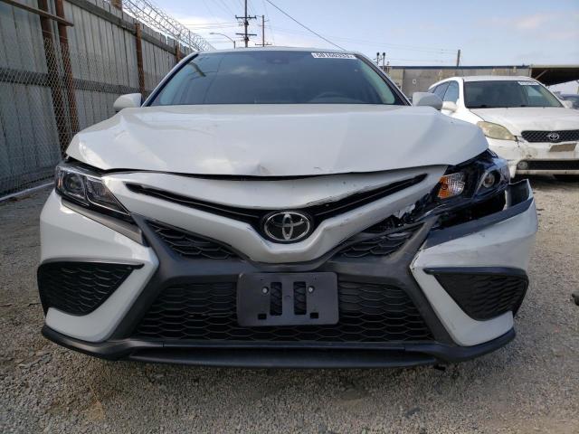 4T1G11AK5PU143669 - 2023 TOYOTA CAMRY SE NIGHT SHADE GRAY photo 5