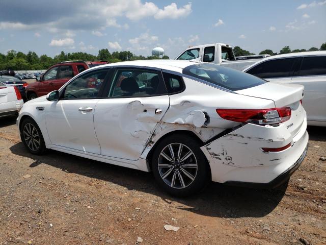 5XXGT4L39KG362638 - 2019 KIA OPTIMA LX WHITE photo 2